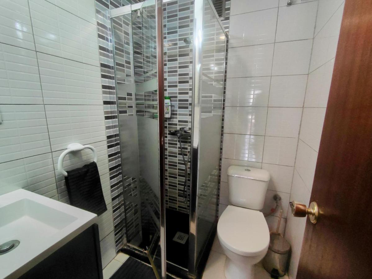 Affittacamere Nice Room-terrace- Private Toilete-closer Sport Pier-optical Fiber 1 Gb Las Palmas de Gran Canaria